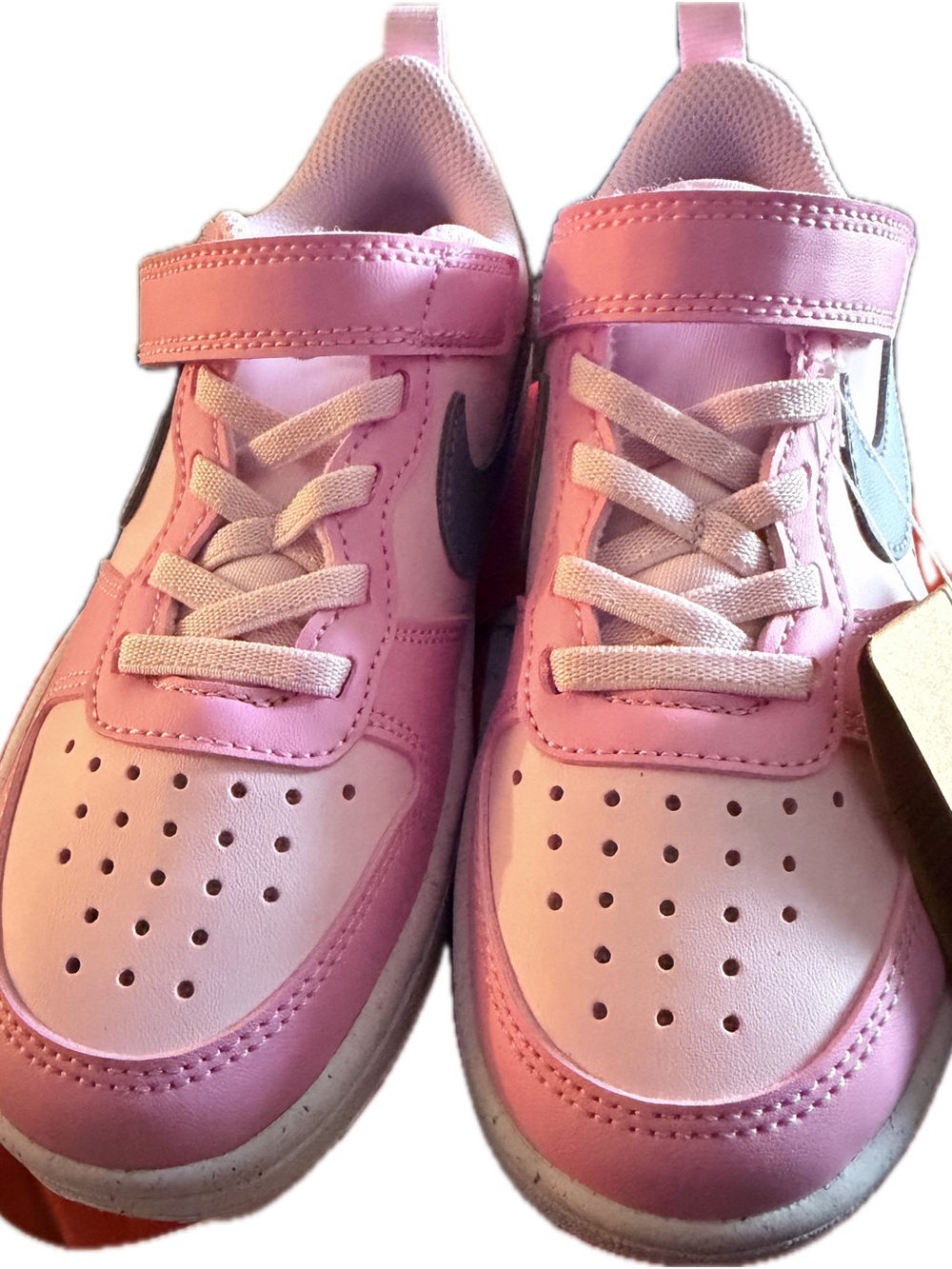 Nike Kids Low-Top Sneakers in Pink and Gray 69